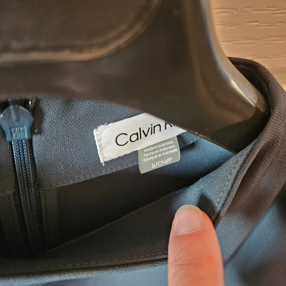 Calvin Klein puff sleeve blouse - Picture 3 of 4